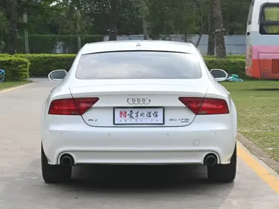 Audi A7 2014, 83000 км, за 15582.39 USD