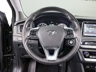 Hyundai Sonata 2018, 131405 км, за 7548.9 USD - фото 14