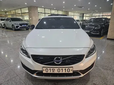 Volvo S60 2016, 155060 км, за 6930.95 USD
