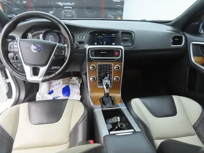 Volvo S60 2016, 155060 км, за 6930.95 USD - фото 7