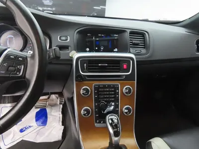 Volvo S60 2016, 155060 км, за 6930.95 USD - фото 10
