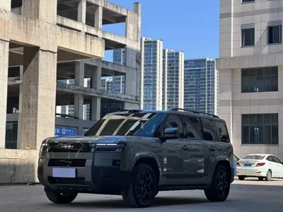 Fang Cheng Bao 钛7 · 2025 год