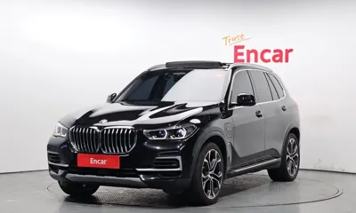 BMW X5 · 2022 год