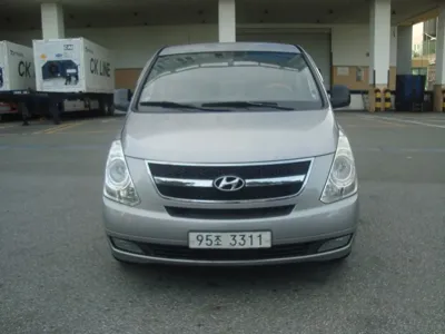 Hyundai Starex 2015, 215000 км, за 4266.77 USD