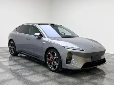 Nio ET5 2025, 12400 км, за 27700.4 USD