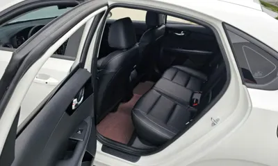Kia K3 2024, 24566 км, за 9621.01 USD - фото 17