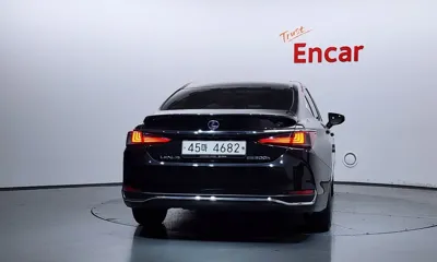 Lexus ES 2019, 91240 км, за 21162.98 USD
