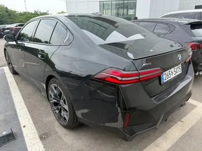 BMW 5-Series 2026, 9700 км, за 74757.82 USD
