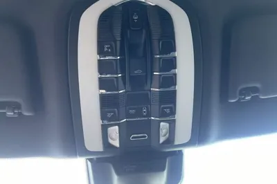 Porsche Macan 2014, 64900 км, за 21642 USD - фото 22