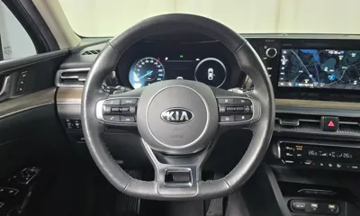 Kia K5 2020, 49849 км, за 15526.92 USD - фото 13