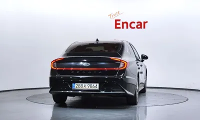Hyundai Sonata 2022, 137258 км, за 11230.84 USD