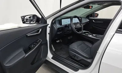 Kia EV6 2024, 45515 км, за 20316.46 USD - фото 10