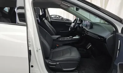 Kia EV6 2024, 45515 км, за 20316.46 USD - фото 11