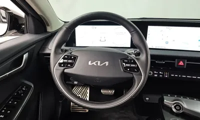 Kia EV6 2024, 45515 км, за 20316.46 USD - фото 13