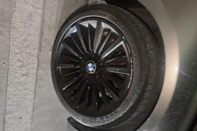 BMW 3 Series 2018, 76500 км, за 14032 USD