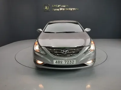 Hyundai Sonata 2010, 123000 км, за 2307.74 USD