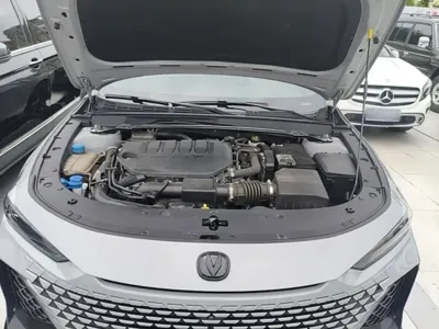 Changan UNI-V 2022, 76200 км, за 10564.83 USD - фото 20