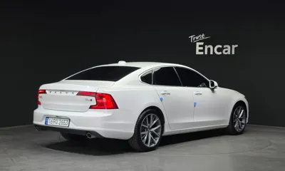 Volvo S90 2017, 160925 км, за 9425.99 USD