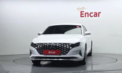 Hyundai Grandeur 2023, 72878 км, за 12734.67 USD
