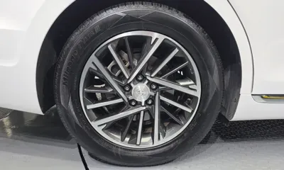Hyundai Grandeur 2023, 72878 км, за 12734.67 USD