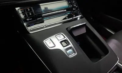 Hyundai Grandeur 2023, 72878 км, за 12638.44 USD - фото 9