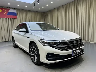 Volkswagen Sagitar 2022, 52000 км, за 15448.67 USD