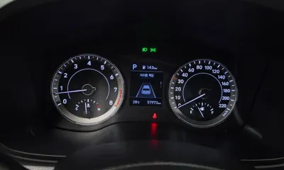 Hyundai Venue 2020, 57973 км, за 11039.14 USD - фото 8