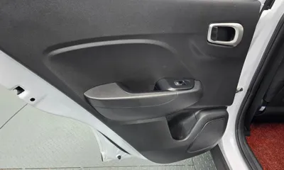 Hyundai Venue 2020, 57973 км, за 11039.14 USD - фото 25