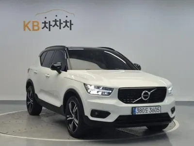 Volvo XC40 2021, 24518 км, за 19218.25 USD
