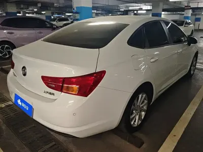 Buick Verano 2019, 26100 км, за 6477.85 USD