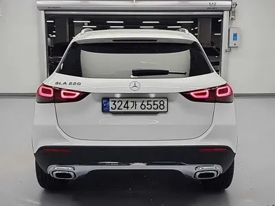 Mercedes-Benz GLA-Class 2021, 96798 км, за 16345.02 USD