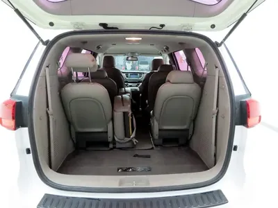 Kia Canival 2020, 113935 км, за 6874.67 USD