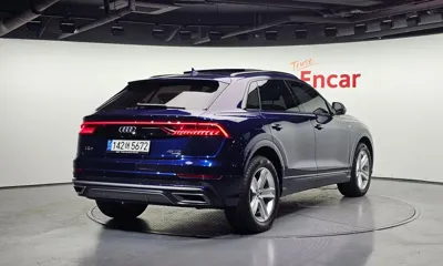 Audi Q8 2021, 45199 км, за 45589.69 USD