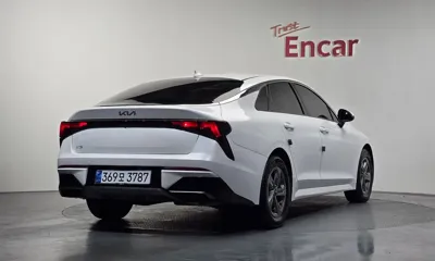 Kia K5 2024, 86327 км, за 11166.17 USD