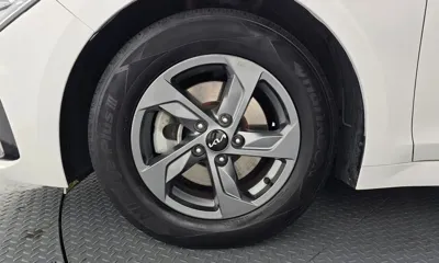 Kia K5 2024, 86327 км, за 11166.17 USD
