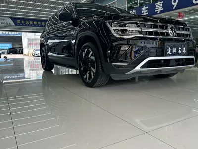 Volkswagen Teramont 2022, 65000 км, за 26088.46 USD