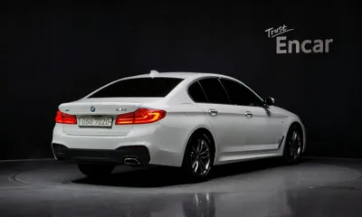 BMW 5-Series 2018, 126017 км, за 13538.15 USD