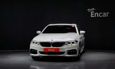 BMW 5-Series 2018, 126017 км, за 13538.15 USD