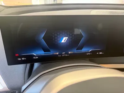 BMW iX 2024, 7200 км, за 47149.61 USD - фото 7