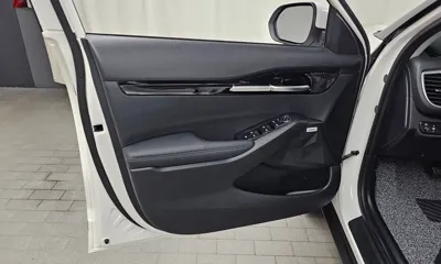 Kia Seltos 2023, 21905 км, за 16771.76 USD - фото 24