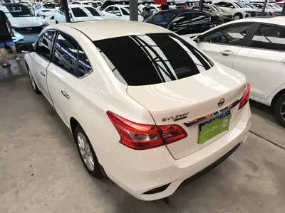 Nissan Sylphy 2022, 108900 км, за 7116.64 USD