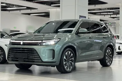 Hima AITO M7 · 2022 год