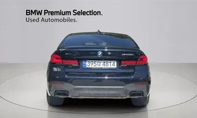 BMW 5-Series 2022, 30098 км, за 38436.5 USD