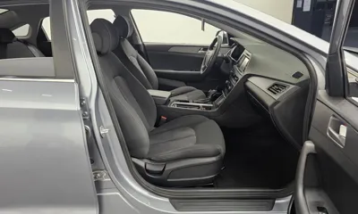 Hyundai Sonata 2015, 72620 км, за 5665.17 USD - фото 10