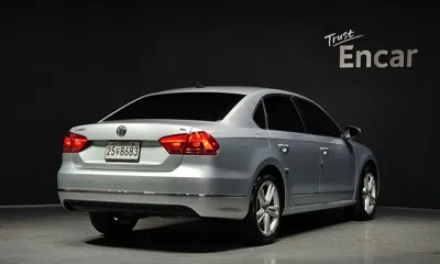 Volkswagen Passat 2014, 115131 км, за 3237.53 USD
