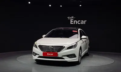 Hyundai Sonata 2016, 104305 км, за 13016.86 USD