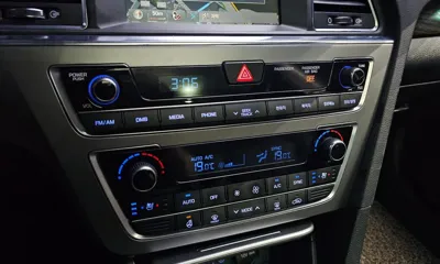 Hyundai Sonata 2016, 104305 км, за 12994.86 USD - фото 18