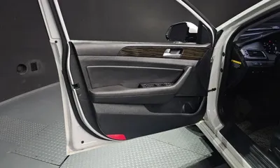 Hyundai Sonata 2016, 104305 км, за 12994.86 USD - фото 24