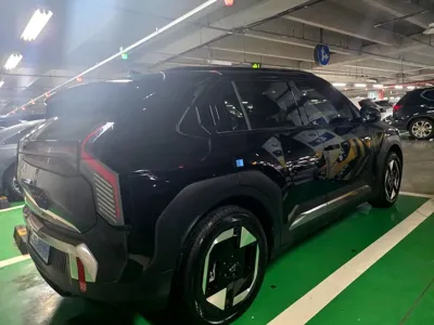 Kia EV3 2025, 28000 км, за 9256.97 USD