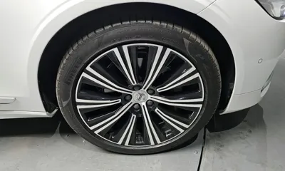 Volvo S90 2024, 17641 км, за 30341.11 USD